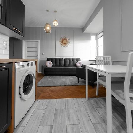 Aleja Krasinskiego 5 By Homeprime Krakow Bagian luar foto
