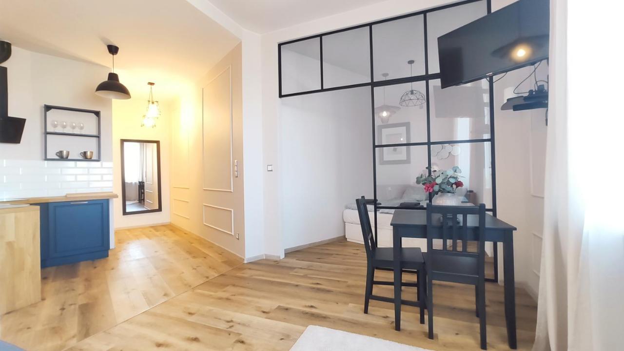 Aleja Krasinskiego 5 By Homeprime Krakow Bagian luar foto