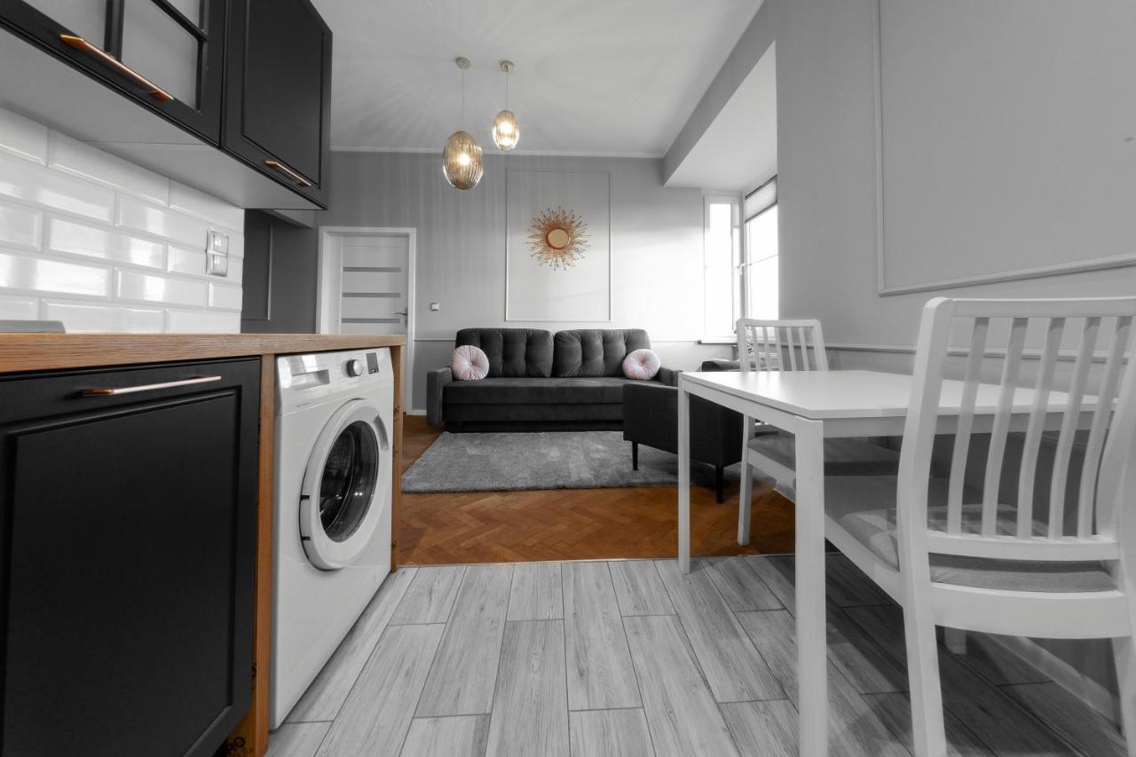 Aleja Krasinskiego 5 By Homeprime Krakow Bagian luar foto